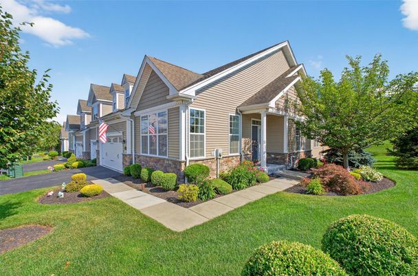 Backyard, Exterior, Facade, Queen Anne Victorian