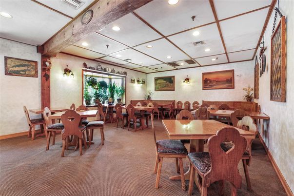 Dining room, Interior, Recessed Lighting, Wooden Beams