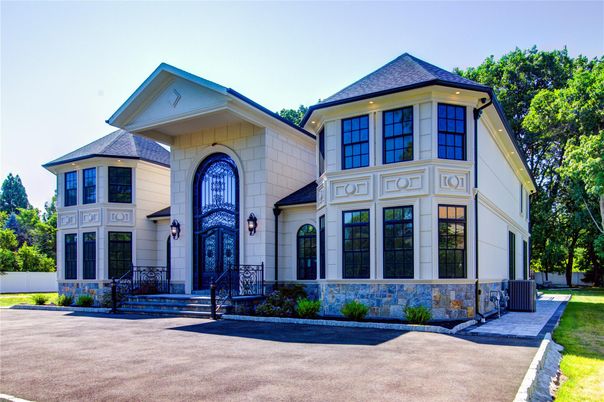 Exterior, Facade, French Provincial