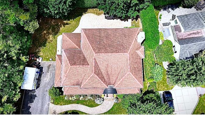 Exterior, Drone