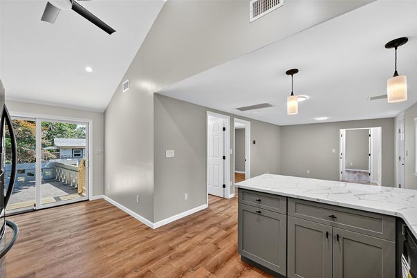 Interior, Pendant Lights, Recessed Lighting, Wood Texture Flooring