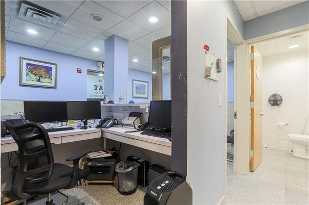 Bathroom, Home Office, Interior, Recessed Lighting