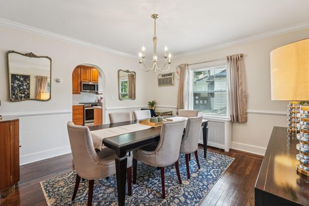 Chandelier, Dining room, Interior, Kitchen, Wood Texture Flooring