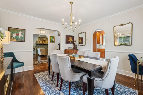 Chandelier, Dining room, Fireplace, Interior, Wood Texture Flooring