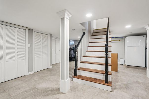 Interior, Recessed Lighting