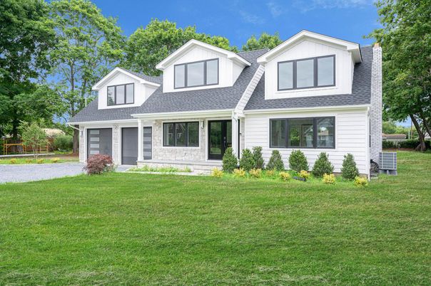 Attached, Exterior, Facade, Farmhouse