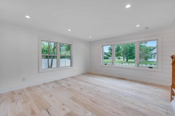 Empty room, Interior, Recessed Lighting, Wood Texture Flooring