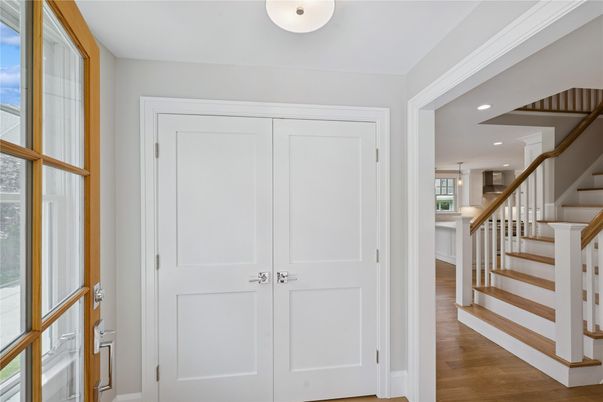 Interior, Pendant Lights, Recessed Lighting, Wood Texture Flooring
