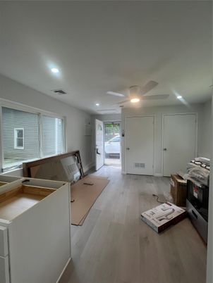 Interior, Recessed Lighting, Wood Texture Flooring