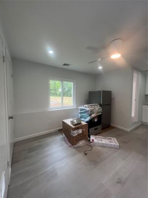 Interior, Recessed Lighting, Wood Texture Flooring