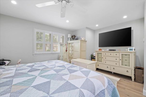 Bedroom, Interior, Recessed Lighting, Wood Texture Flooring