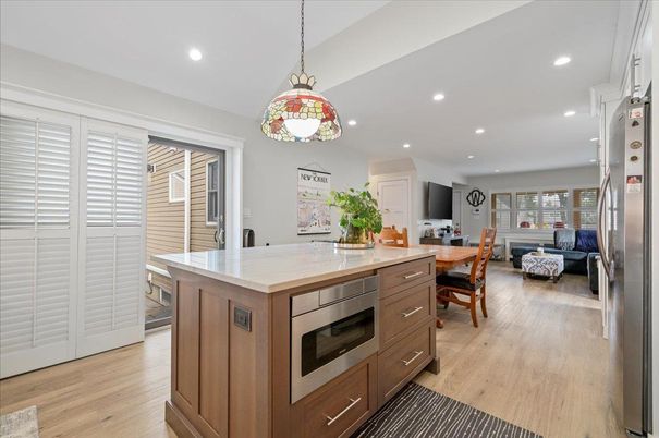 Dining room, Interior, Kitchen, Living room, Pendant Lights, Recessed Lighting, Stainless Steel Appliances, Wood Texture Flooring