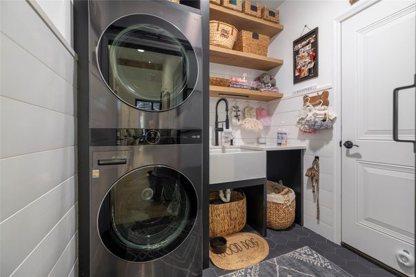 Interior, Utility Closets, Washer