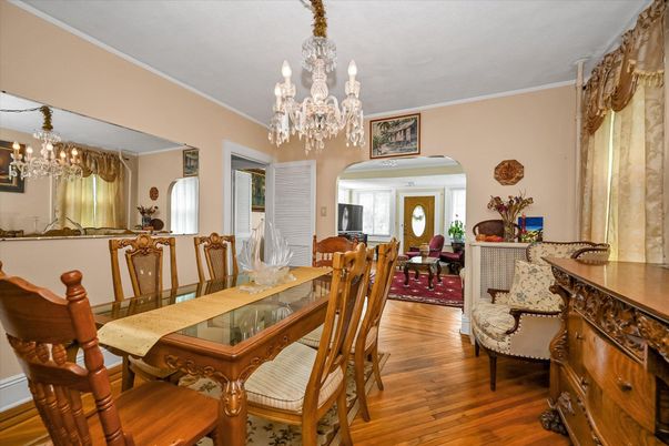 Chandelier, Dining room, Interior, Living room, Wood Texture Flooring