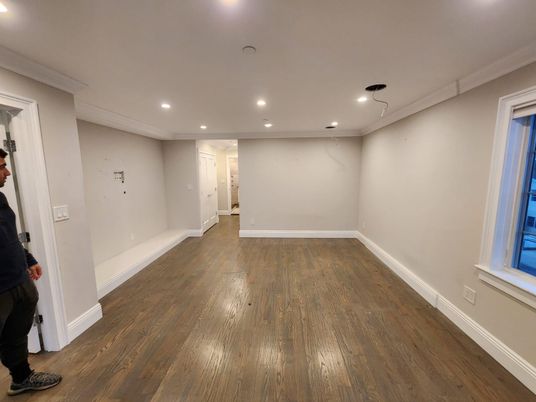 Empty room, Interior, Recessed Lighting, Wood Texture Flooring