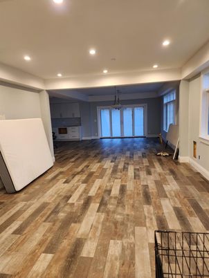 Empty room, Interior, Recessed Lighting, Wood Texture Flooring