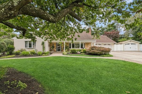 Backyard, Detached Garage, Exterior