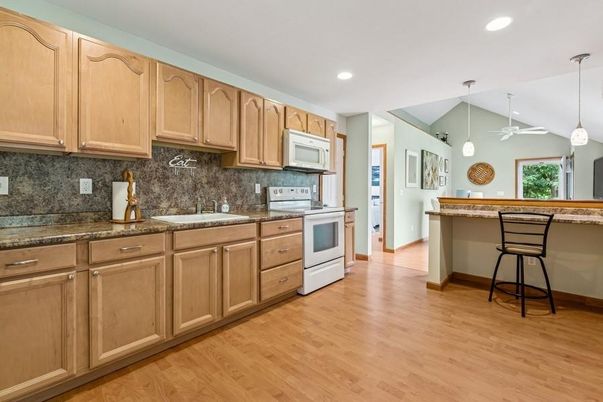 Interior, Kitchen, Pendant Lights, Recessed Lighting, Wood Texture Flooring