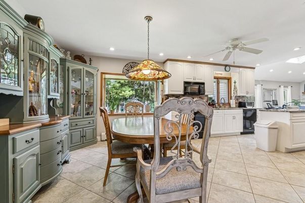 Dining room, Interior, Kitchen, Pendant Lights, Recessed Lighting