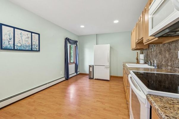Interior, Kitchen, Recessed Lighting, Wood Texture Flooring