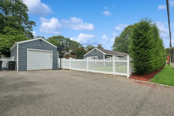 Backyard, Detached Garage, Exterior