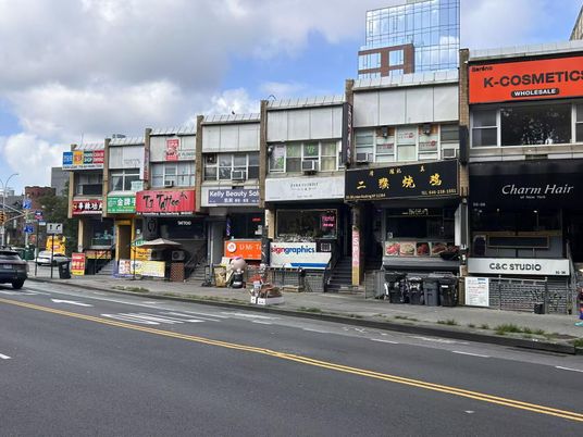 Exterior, Facade, None
