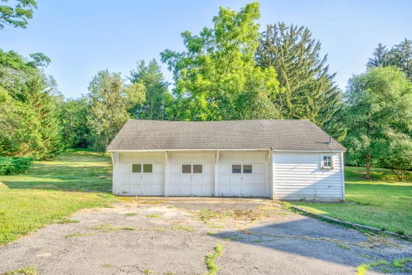 Backyard, Detached Garage, Exterior