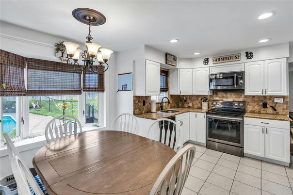 Chandelier, Dining room, Interior, Kitchen, Recessed Lighting
