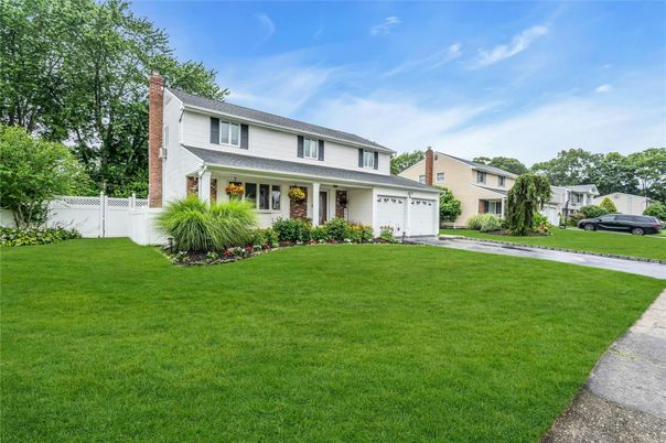 Attached, Exterior, Facade, Brick Facade, Farmhouse