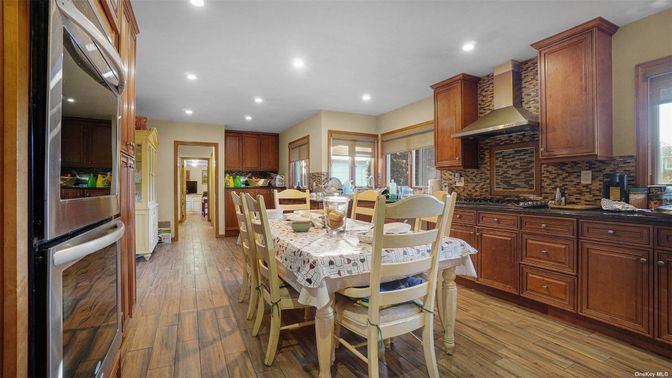 Dining room, Interior, Kitchen, Recessed Lighting, Wood Texture Flooring