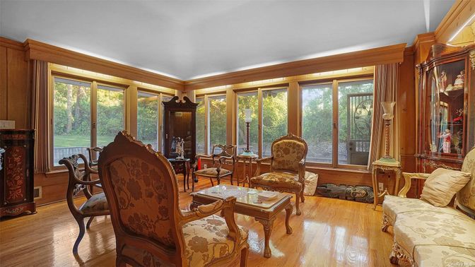 Dining room, Interior, Sun Room, Wood Texture Flooring