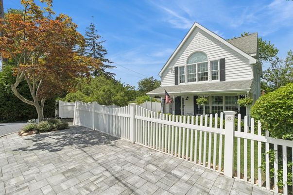 Backyard, Exterior, Facade, Farmhouse