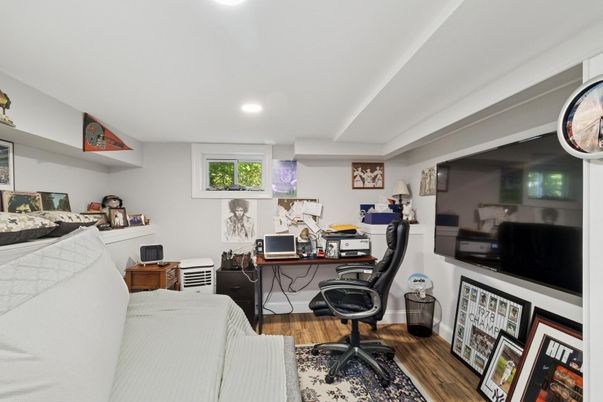 Home Office, Interior, Recessed Lighting, Wood Texture Flooring