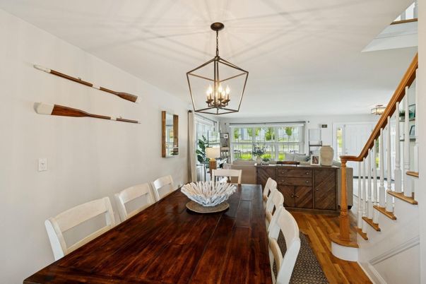 Chandelier, Dining room, Interior, Living room, Pendant Lights, Wood Texture Flooring
