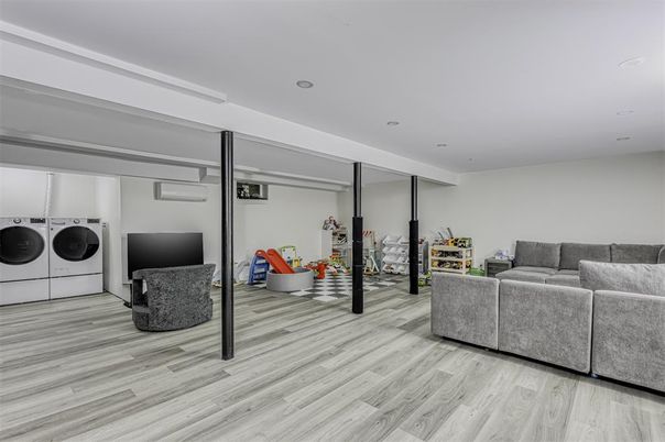 Interior, Living room, Recessed Lighting, Washer, Wood Texture Flooring