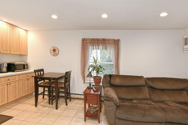 Dining room, Interior, Recessed Lighting