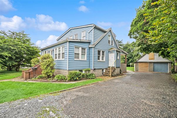Backyard, Detached Garage, Exterior