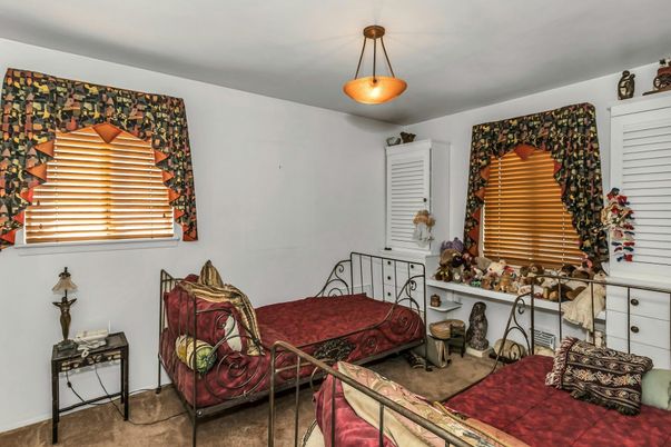 Bedroom, Interior, Pendant Lights