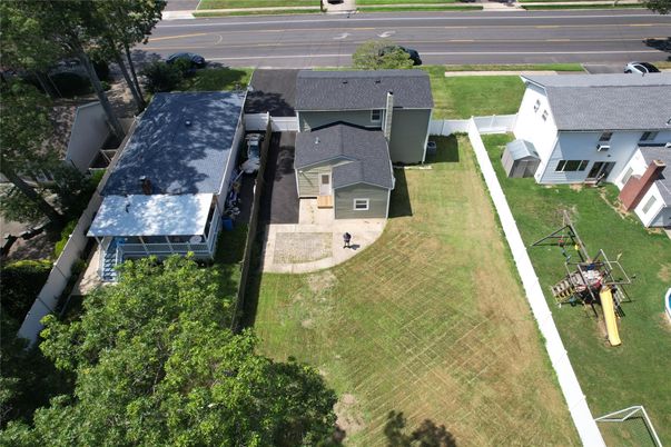 Exterior, Drone