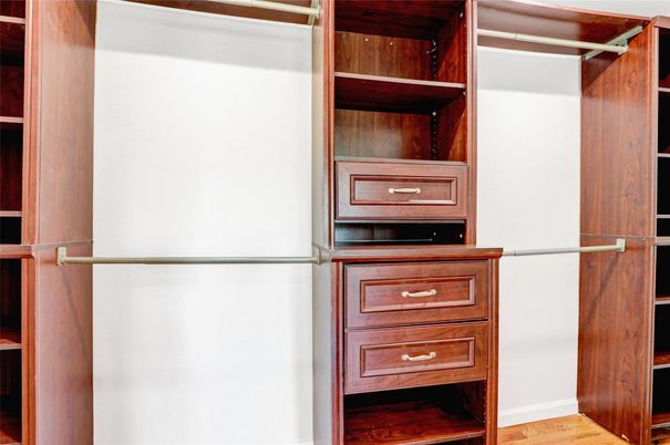 Interior, Walk-in Closets, Wood Texture Flooring