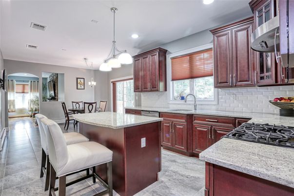 Dining room, Interior, Kitchen, Pendant Lights, Recessed Lighting, Stainless Steel Appliances