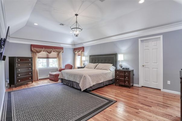 Bedroom, Interior, Pendant Lights, Recessed Lighting, Wood Texture Flooring