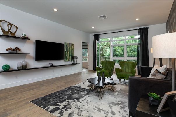 Interior, Living room, Recessed Lighting, Wood Texture Flooring