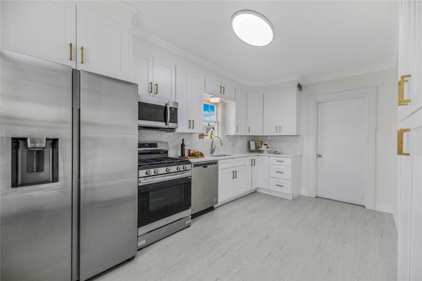 Interior, Kitchen, Stainless Steel Appliances, Wood Texture Flooring