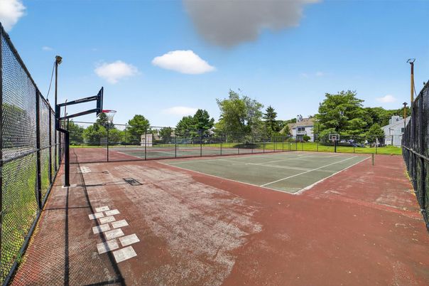 Exterior, Tennis Courts