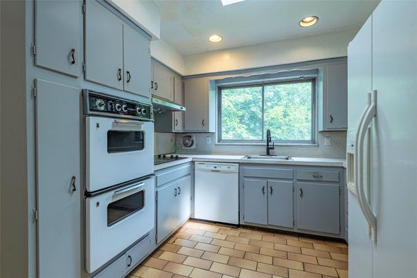 Interior, Kitchen, Recessed Lighting