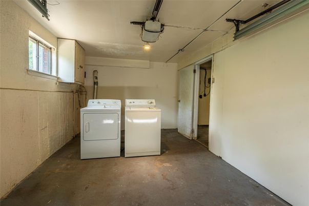 Interior, Washer