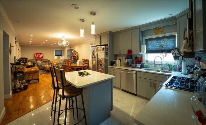 Dining room, Interior, Kitchen, Living room, Pendant Lights, Recessed Lighting, Stainless Steel Appliances, Wood Texture Flooring