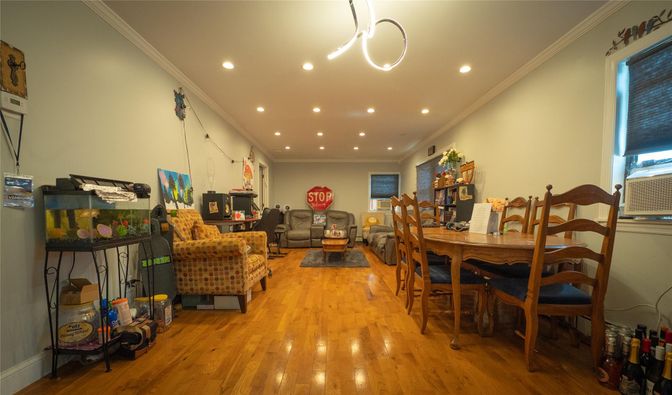 Dining room, Interior, Living room, Recessed Lighting, Wood Texture Flooring