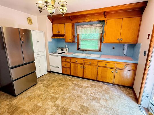 Chandelier, Interior, Kitchen